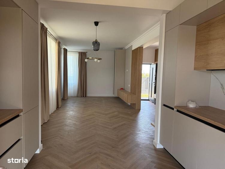 Casă cu 4 camere în Central