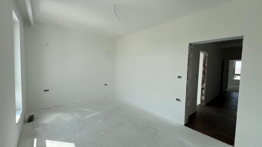 Duplex cu 4 camere cu Canalizare în Urseni