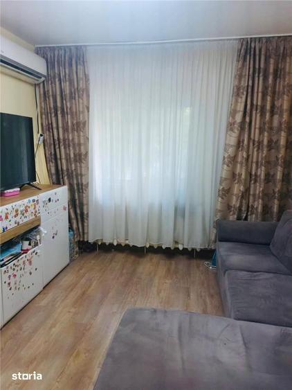 Apartament cu 2 camere decomandat, mobilat în Tei