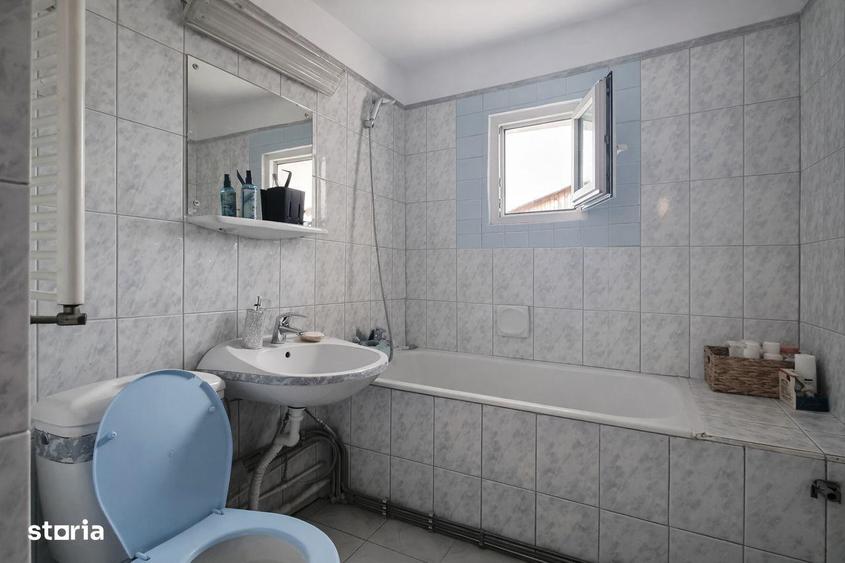 Apartament cu 3 camere decomandat în Păcurari