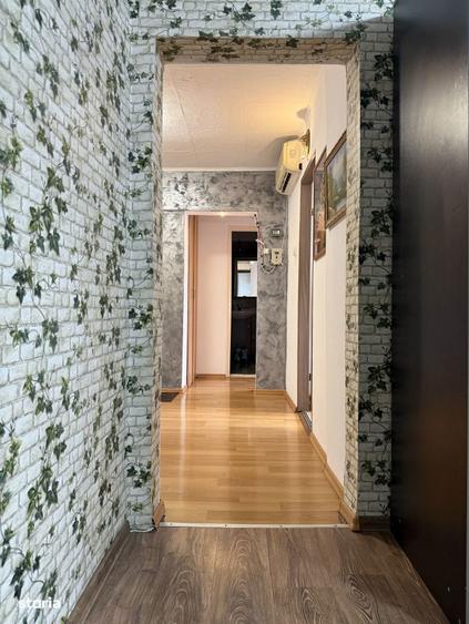 Apartament cu 4 camere semidecomandat, mobilat în Crângași