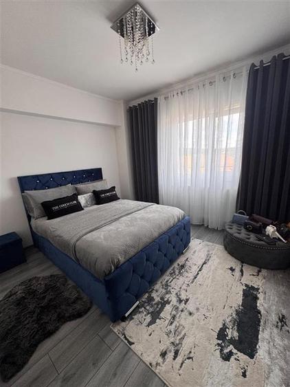 Apartament cu 2 camere decomandat, mobilat în Central
