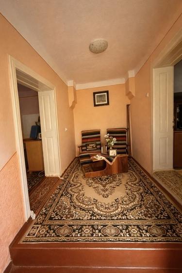 Casă cu 4 camere în Drașov