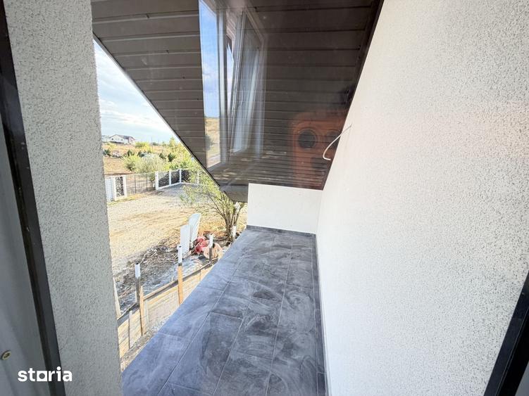 Casă cu 4 camere cu Teren 260 Mp în Glina