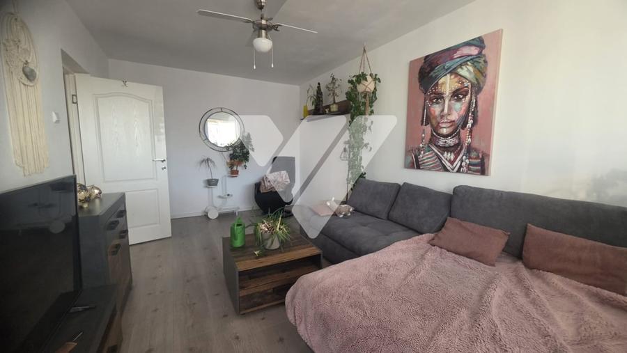 Apartament cu 3 camere decomandat, mobilat în Mihai Viteazul