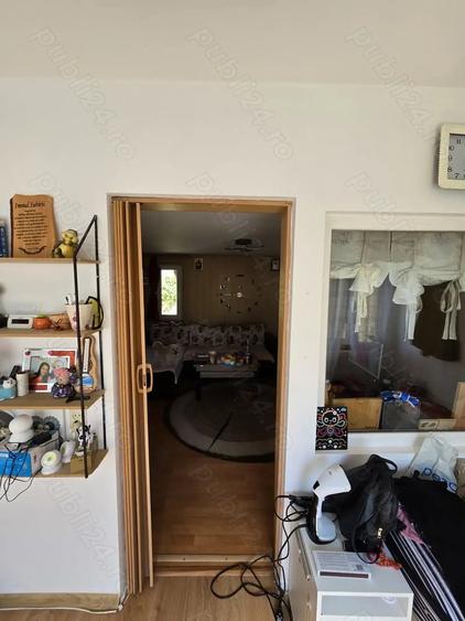 Casă cu 3 camere cu Teren 100 Mp în Câmpinița