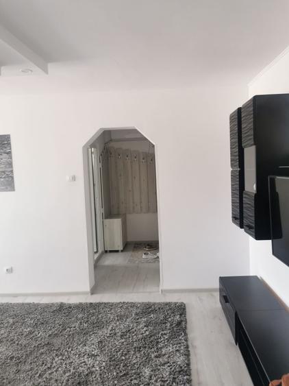 Apartament cu 2 camere semidecomandat în Nicolae Bălcescu