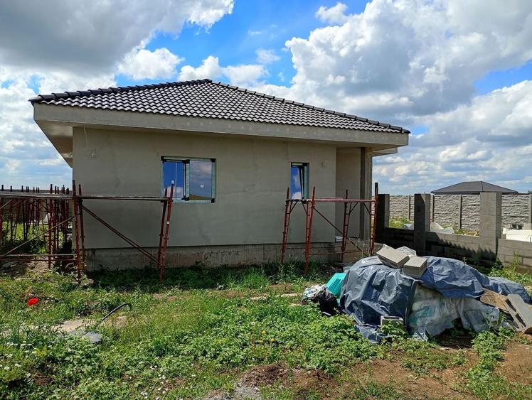 Casă individuală cu 3 camere cu Canalizare în Sânandrei
