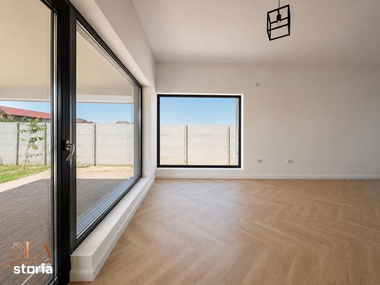 Casă cu 4 camere cu Teren 400 Mp în Domnești