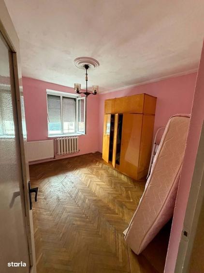 Apartament cu 4 camere în Ultracentral