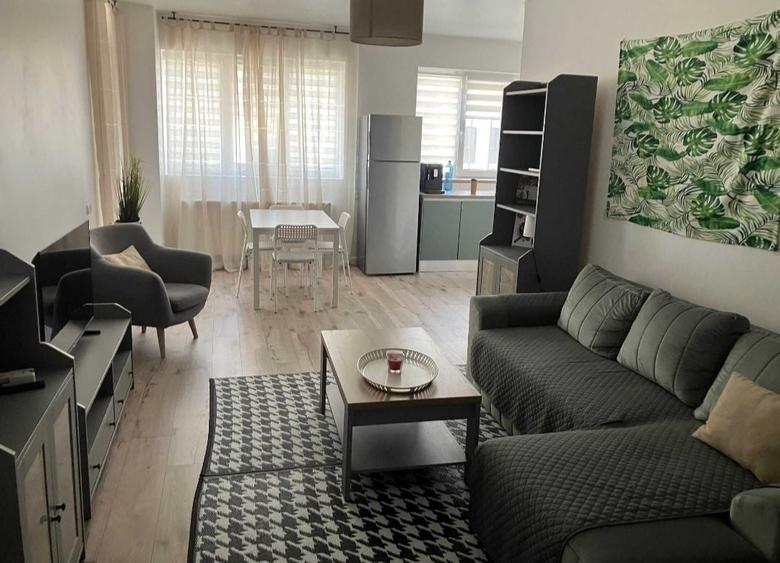Apartament cu 2 camere semidecomandat în Tudor