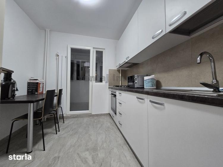 Apartament cu 3 camere decomandat în Decebal