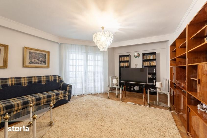 Apartament cu 3 camere decomandat în Găvana