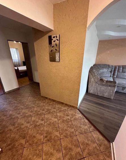 Apartament cu 3 camere decomandat în Păcurari