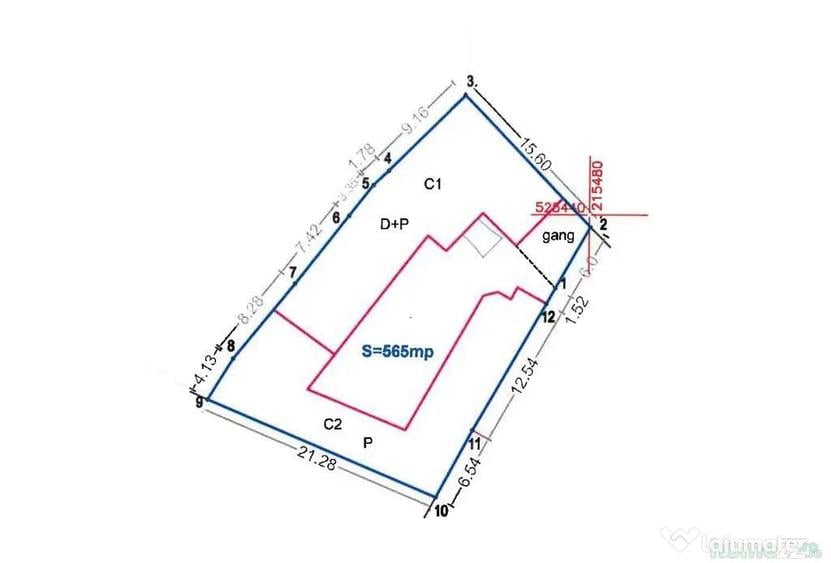 Casă cu 12 camere cu Teren 565 Mp în Ultracentral
