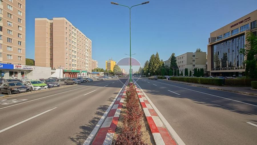 Spațiu comercial, de 68 mp, în Astra