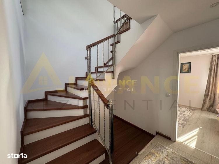 Casă cu 4 camere în Cățelu