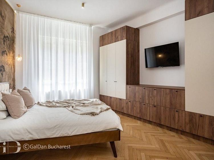 Apartament cu 3 camere semidecomandat, mobilat în Universitate