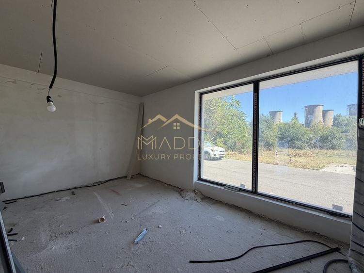 Spațiu comercial, de 396.60000610352 mp, în Grozăvești