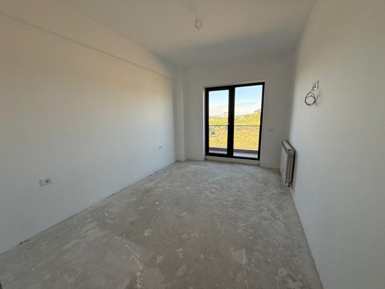 Apartament cu 2 camere decomandat în E3