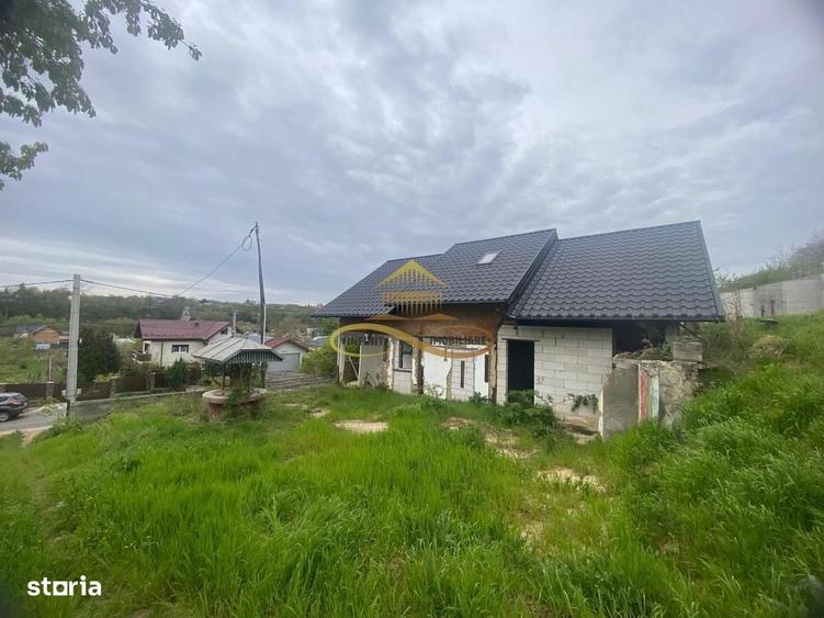 Casă cu 4 camere în Central