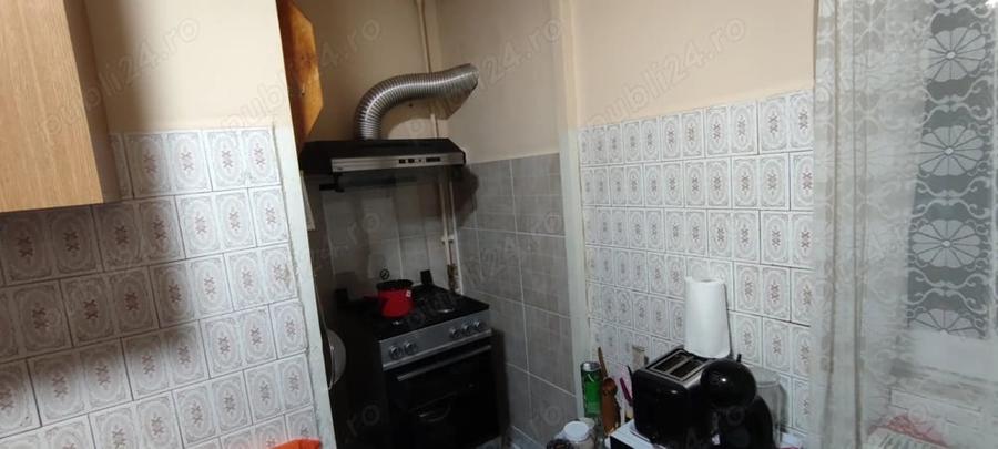 Apartament cu 2 camere semidecomandat în Dâmbovița