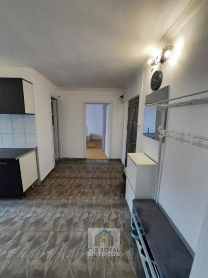 Apartament cu 2 camere decomandat, mobilat în Aviației