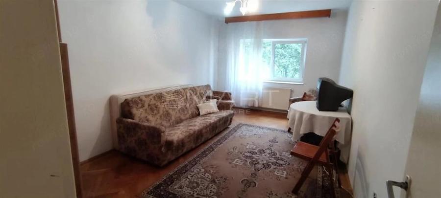 Apartament cu 3 camere decomandat în Warthe