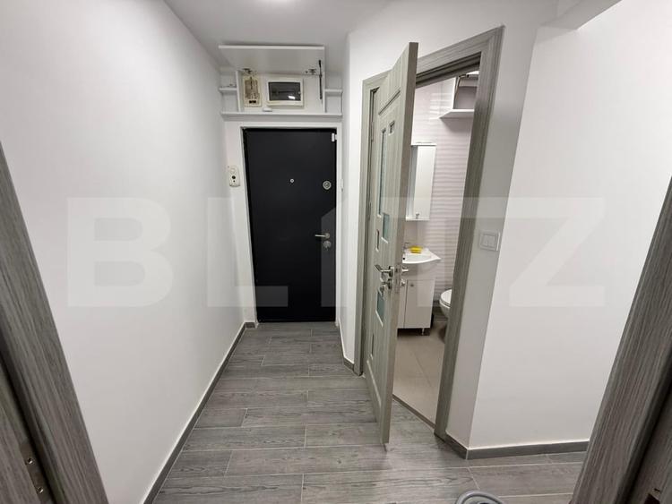 Apartament cu 2 camere semidecomandat, mobilat în Nord