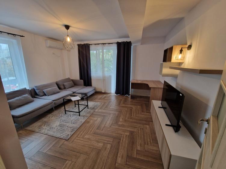 Apartament cu 2 camere decomandat în Doamna Ghica