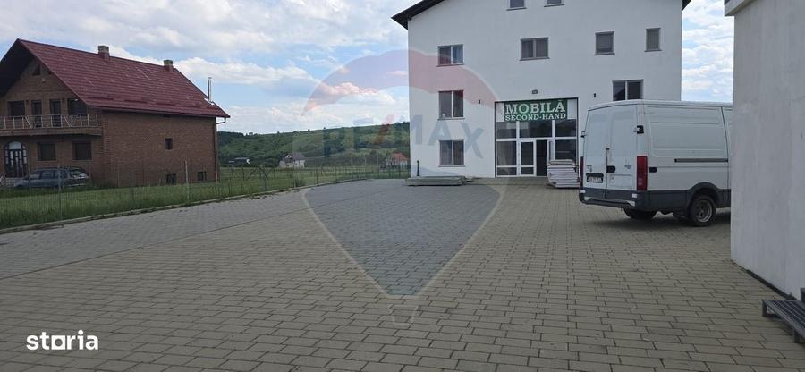 Spațiu comercial, de 650 mp, în Central