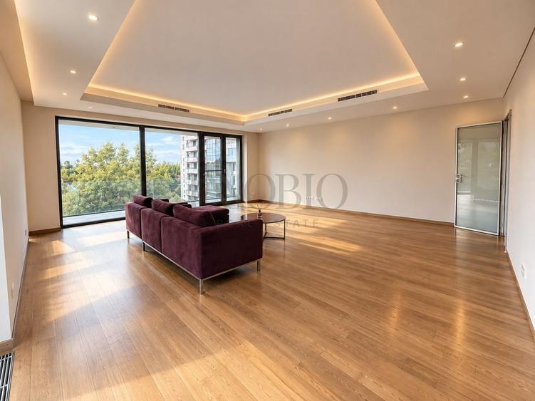 Apartament cu 4 camere în Primăverii