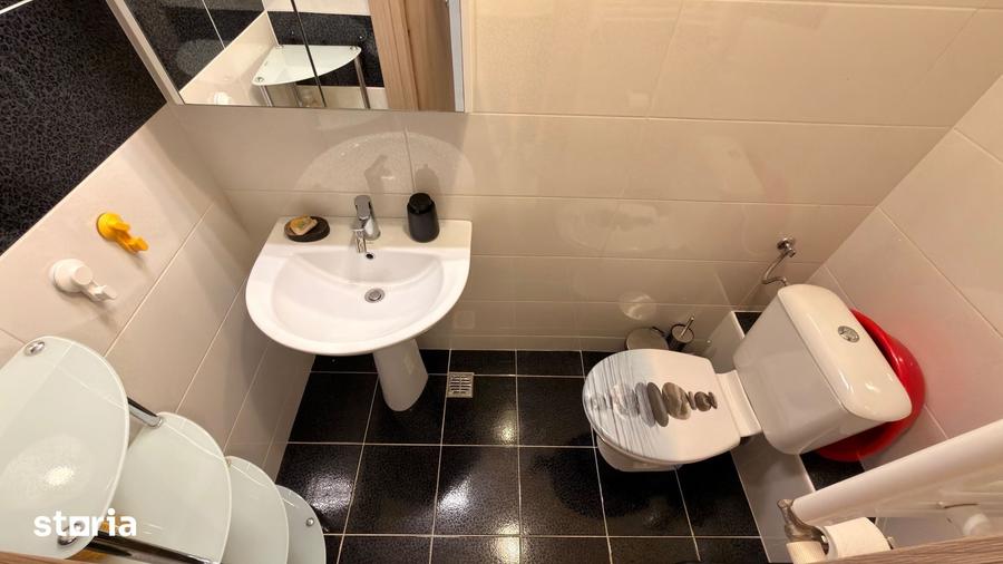 Casă cu 4 camere cu Teren 60 Mp în Central