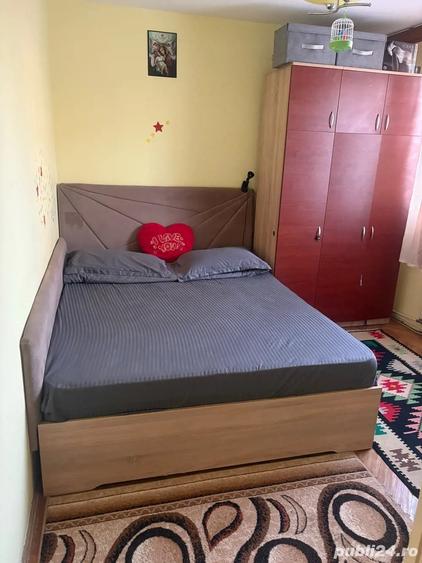 Apartament cu 3 camere semidecomandat în Dărmănești