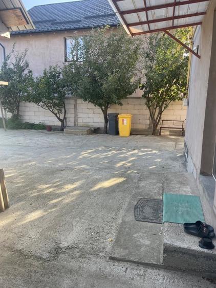 Casă individuală cu 5 camere cu Teren 800 Mp în Vest