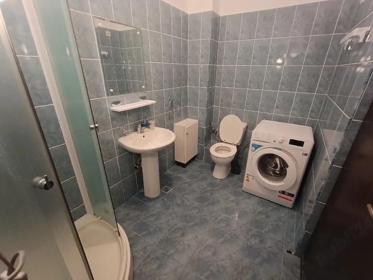 Garsonieră decomandată în Central