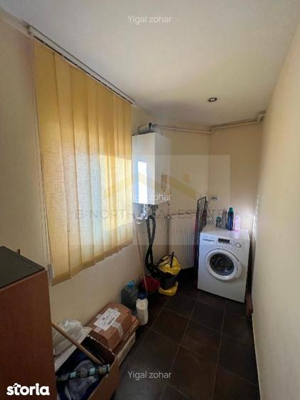 Apartament cu 4 camere decomandat, mobilat în Centrul Civic