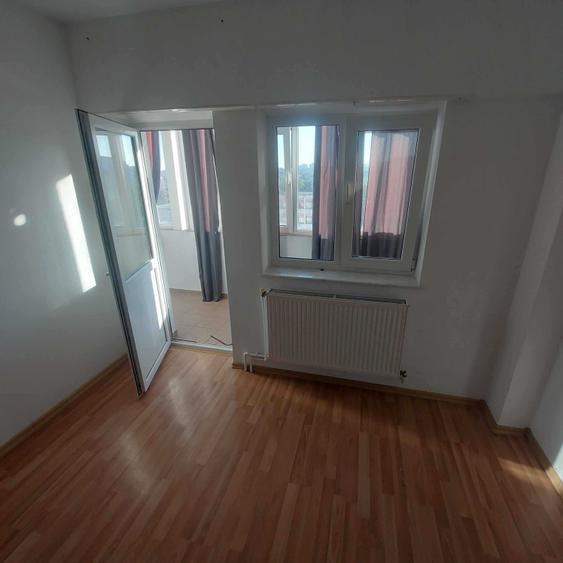 Apartament cu 2 camere decomandat în Dacia