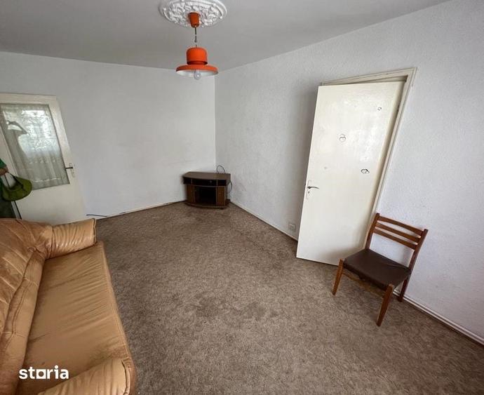 Apartament cu 2 camere nedecomandat în George Enescu