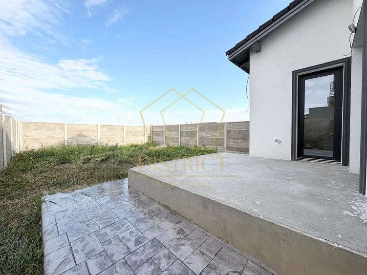 Casă cu 4 camere cu Teren 275 Mp în Urseni
