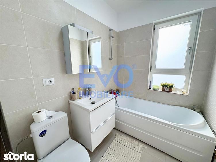 Apartament cu 3 camere decomandat în Valea Lupului