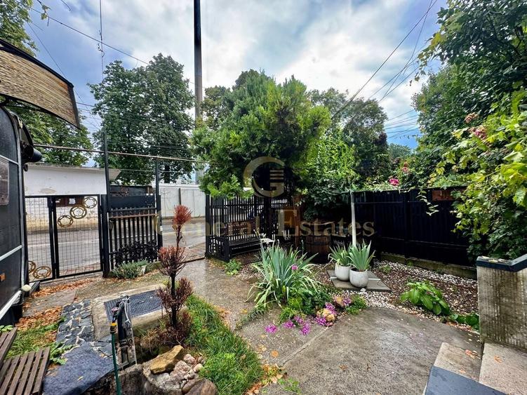 Casă individuală cu 4 camere cu Teren 270 Mp în Copou