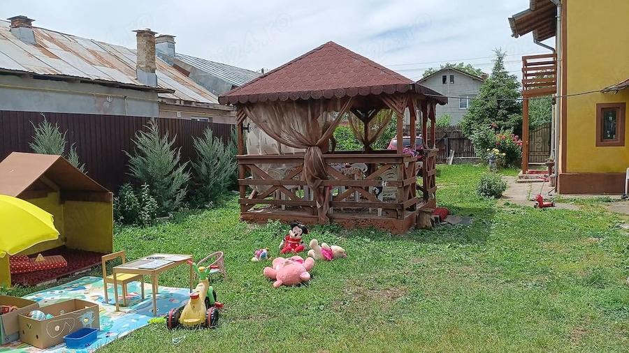 Casă cu 4 camere cu Teren 1000 Mp în Târgșoru Vechi