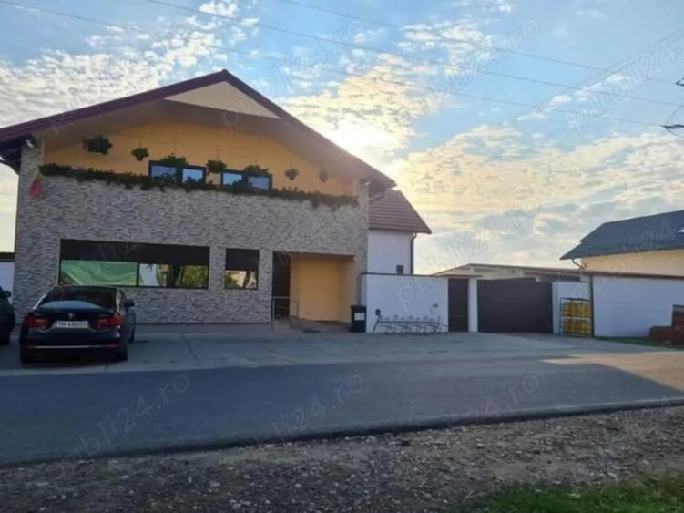 Casă cu 3 camere cu Teren 600 Mp în Central