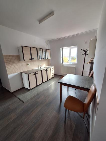 Apartament cu 2 camere decomandat în Dacia