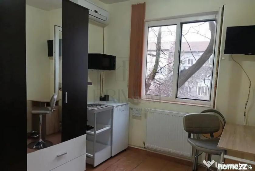 Garsonieră nedecomandată, mobilată în Dacia