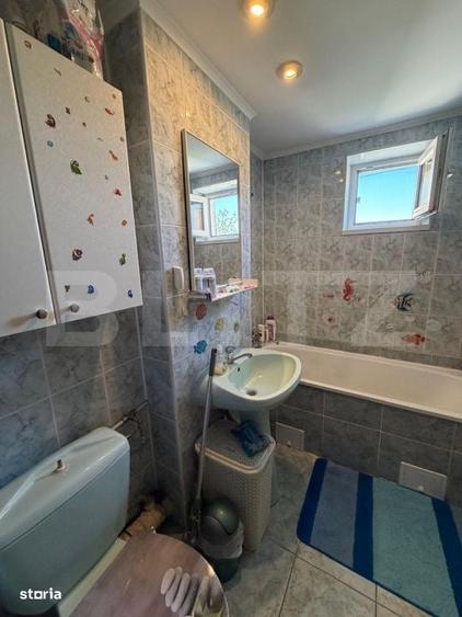 Apartament cu 3 camere decomandat în Obcini