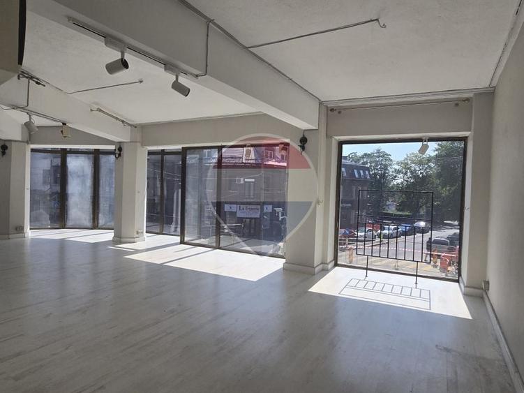 Spațiu comercial, de 230 mp, în Gara de Nord