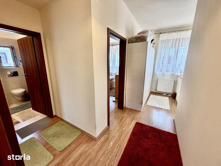 Casă cu 4 camere cu Teren 330 Mp în Glina