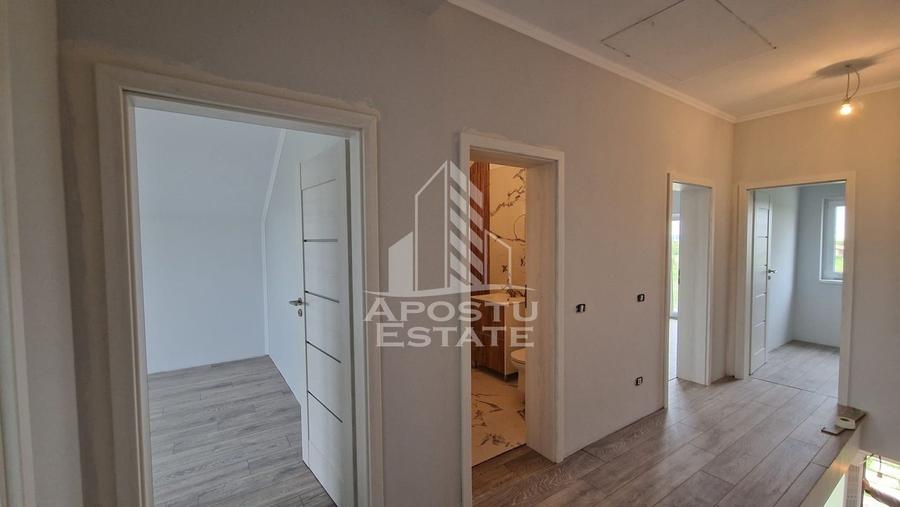 Duplex cu 4 camere cu Canalizare în Remetea Mare